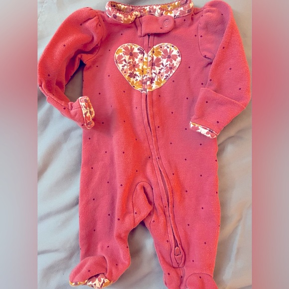 Baby Girl Preemie Bundle - Picture 2 of 6